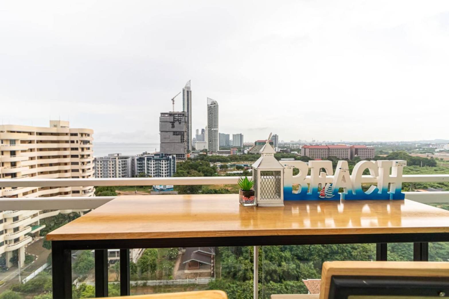 Residence By Hello Pattaya At Veranda Praia de Jomtien Quarto foto
