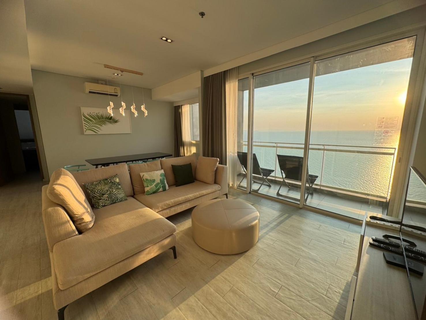 Residence By Hello Pattaya At Veranda Praia de Jomtien Quarto foto